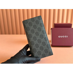 GG Emblem long wallet in black